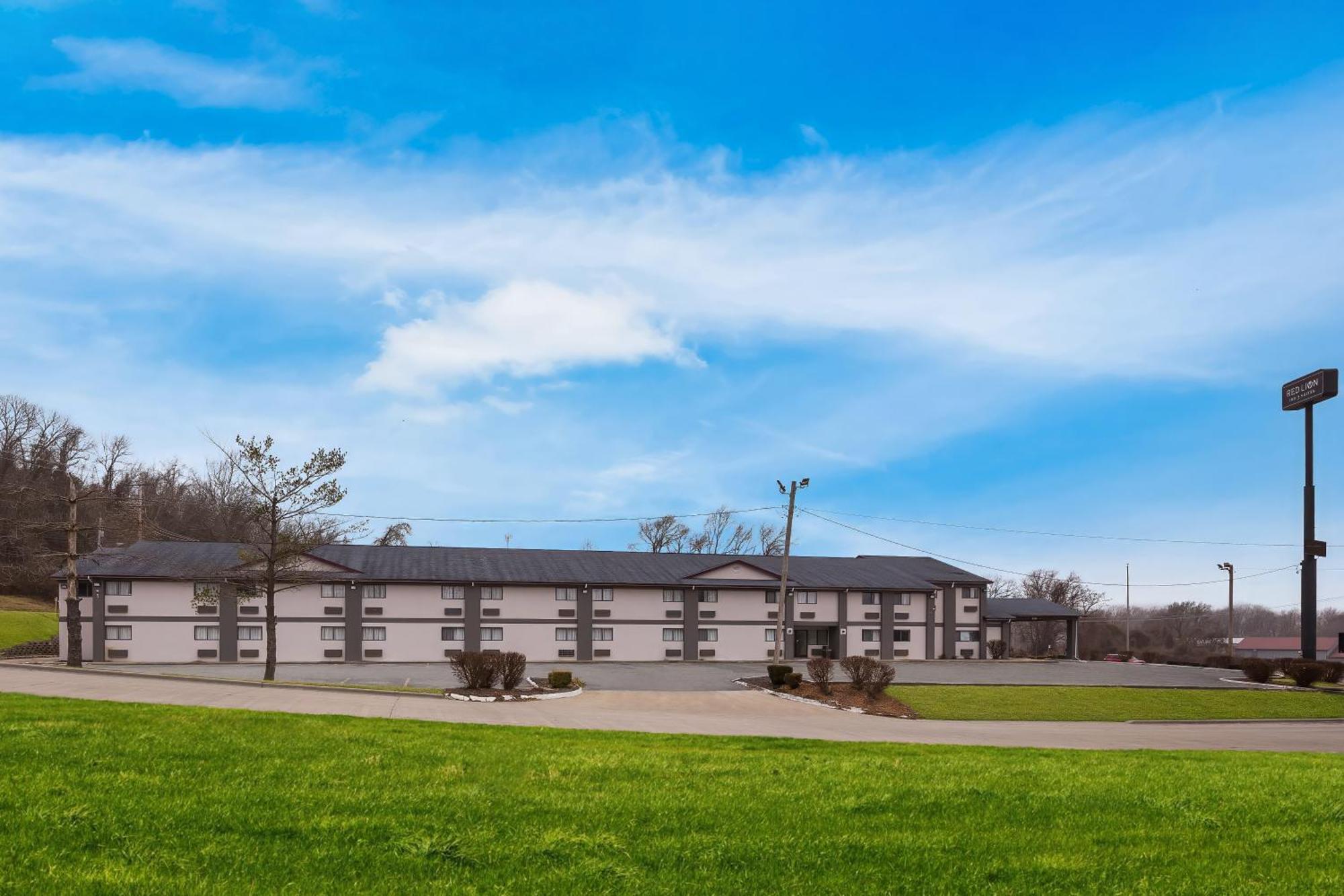 Red Lion Inn & Suites Caseyville Dış mekan fotoğraf
