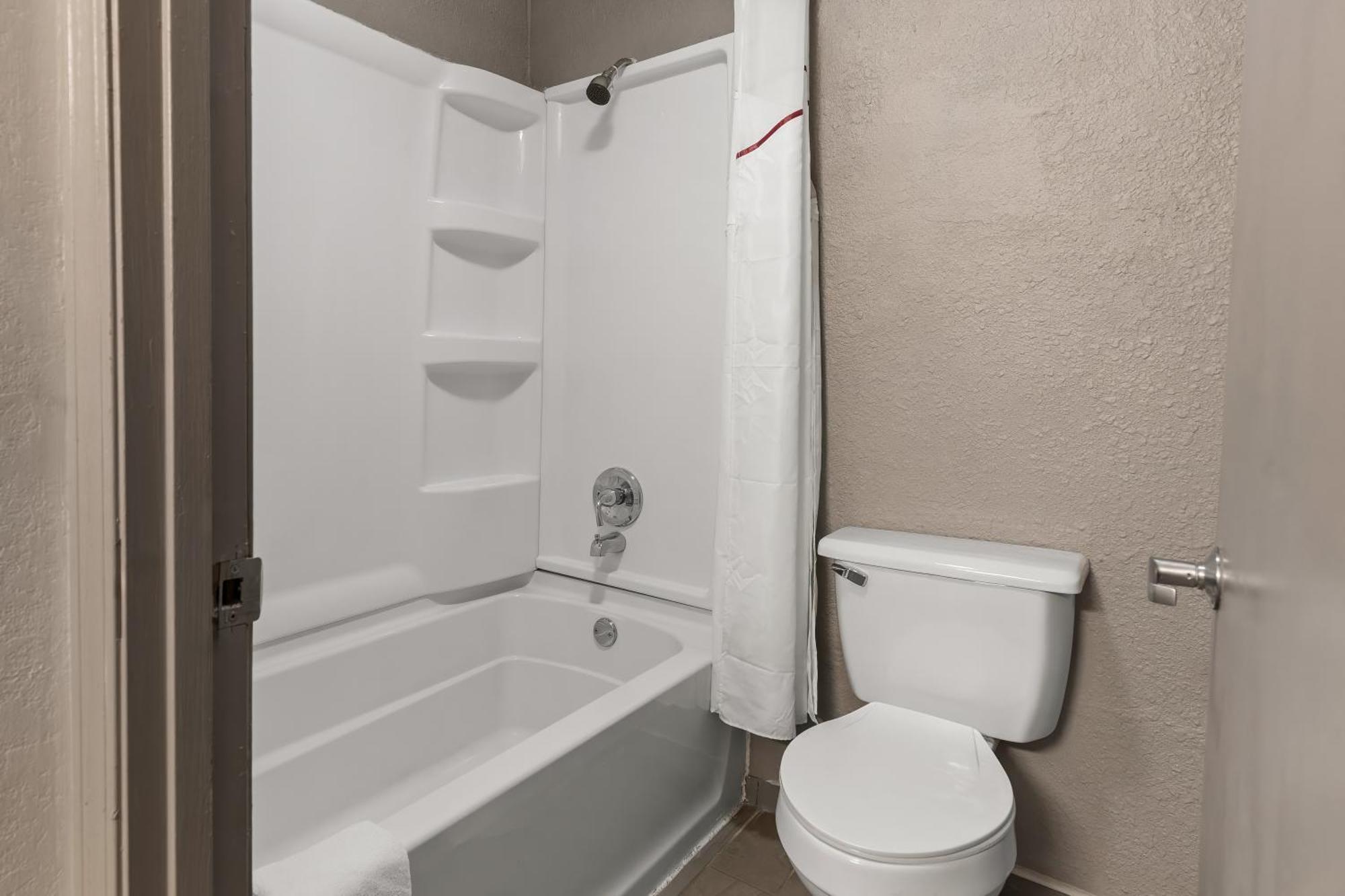 Red Lion Inn & Suites Caseyville Dış mekan fotoğraf
