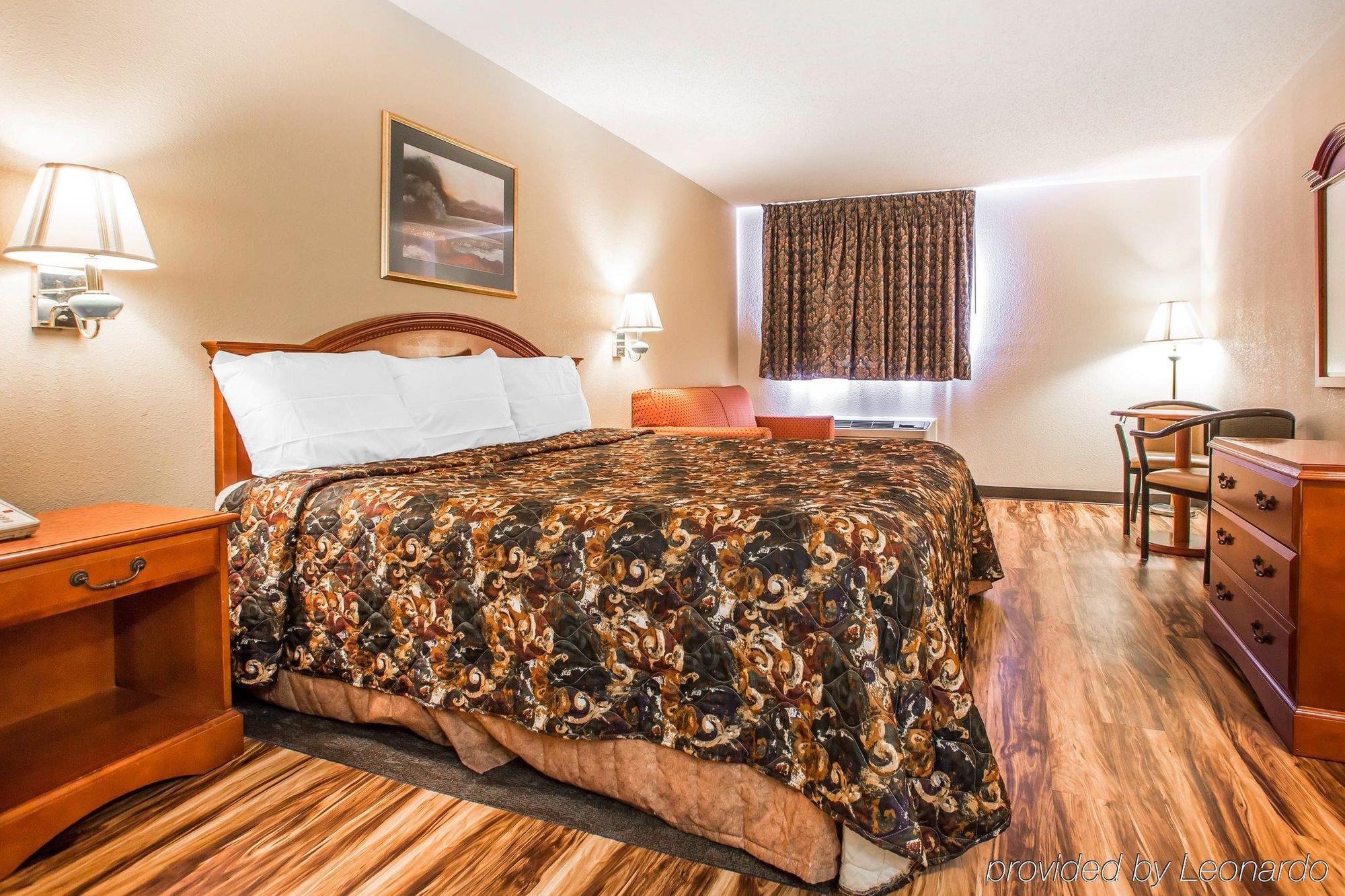 Red Lion Inn & Suites Caseyville Dış mekan fotoğraf