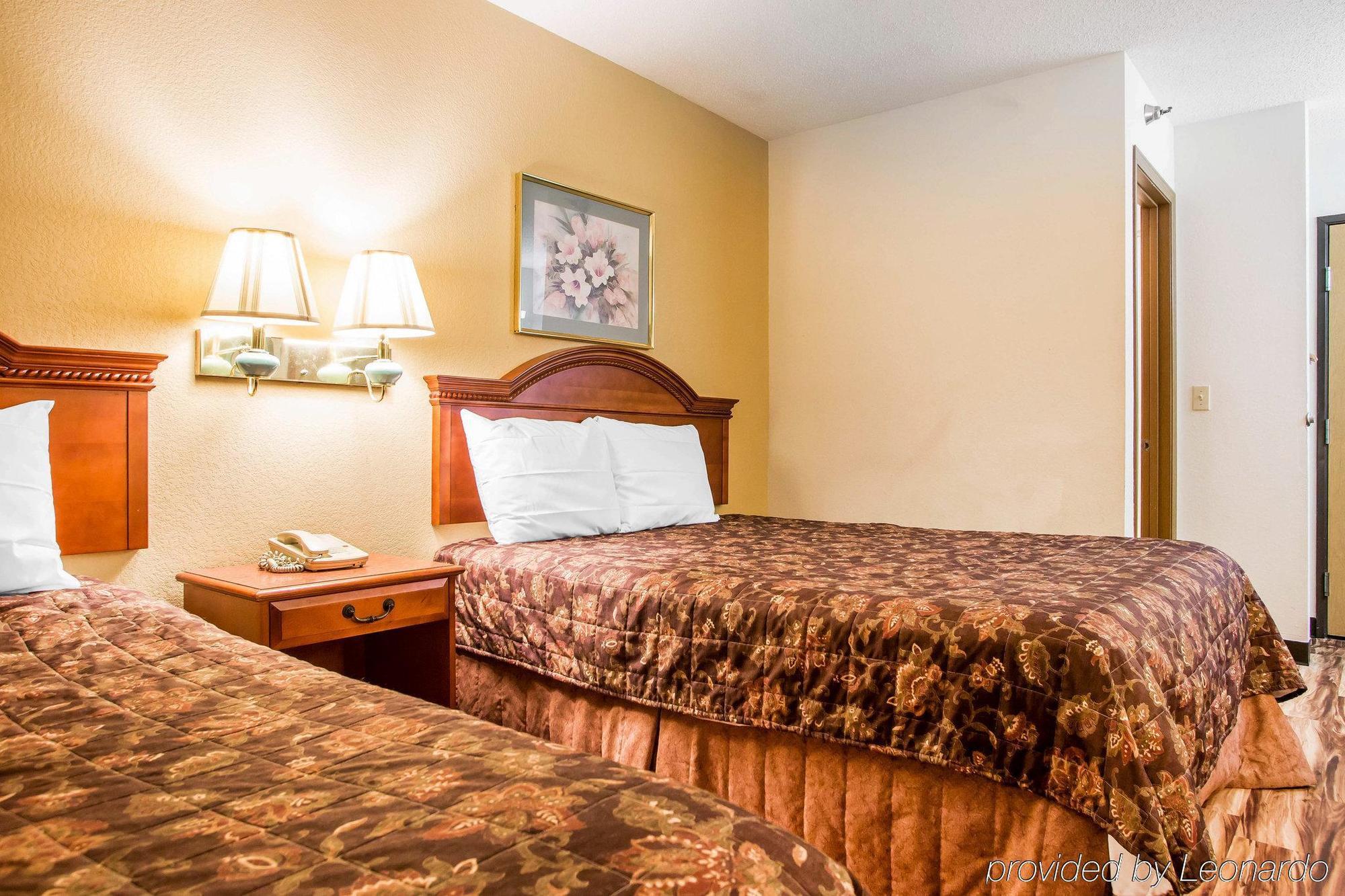 Red Lion Inn & Suites Caseyville Dış mekan fotoğraf