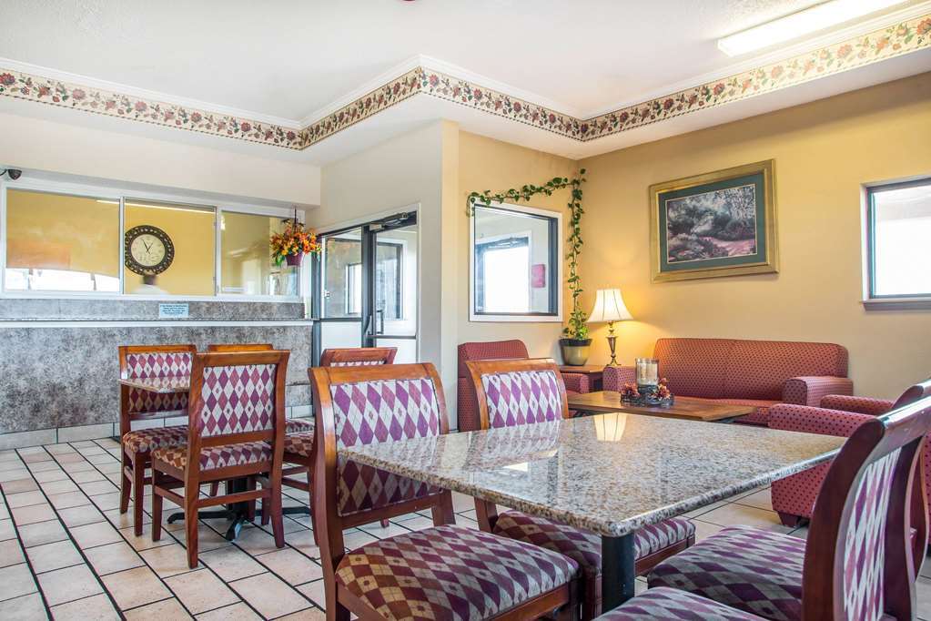 Red Lion Inn & Suites Caseyville İç mekan fotoğraf